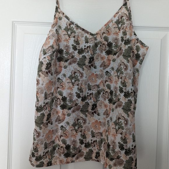 SHEIN WOMEN'S TANK TOP - Picture 3 of 6
